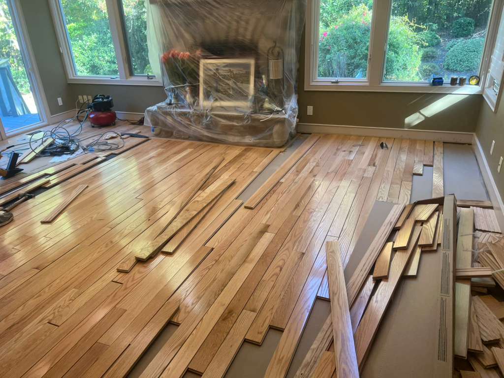 Why Choose HERNANDEZ & CISNEROS FLOORING